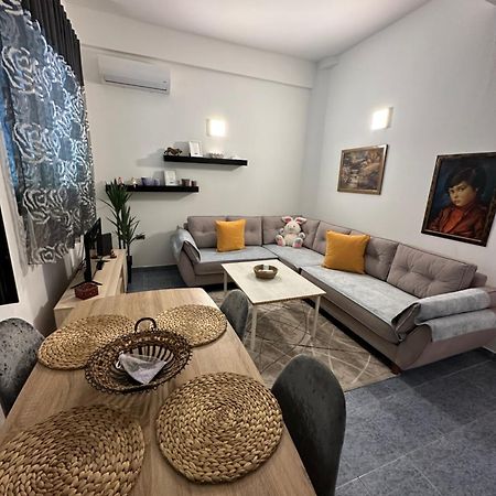 Apartment Near The Centre Of Тирана Экстерьер фото