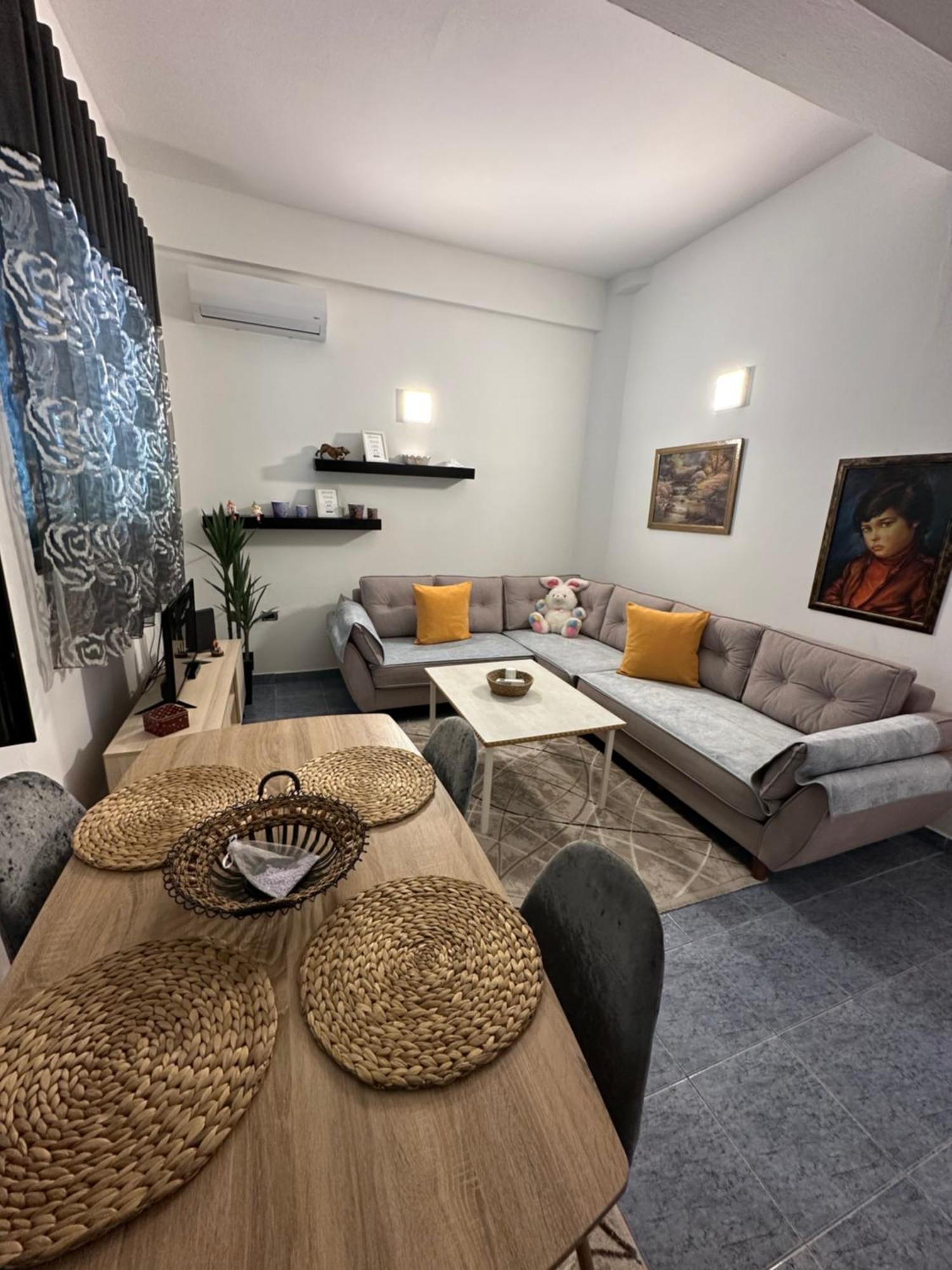 Apartment Near The Centre Of Тирана Экстерьер фото
